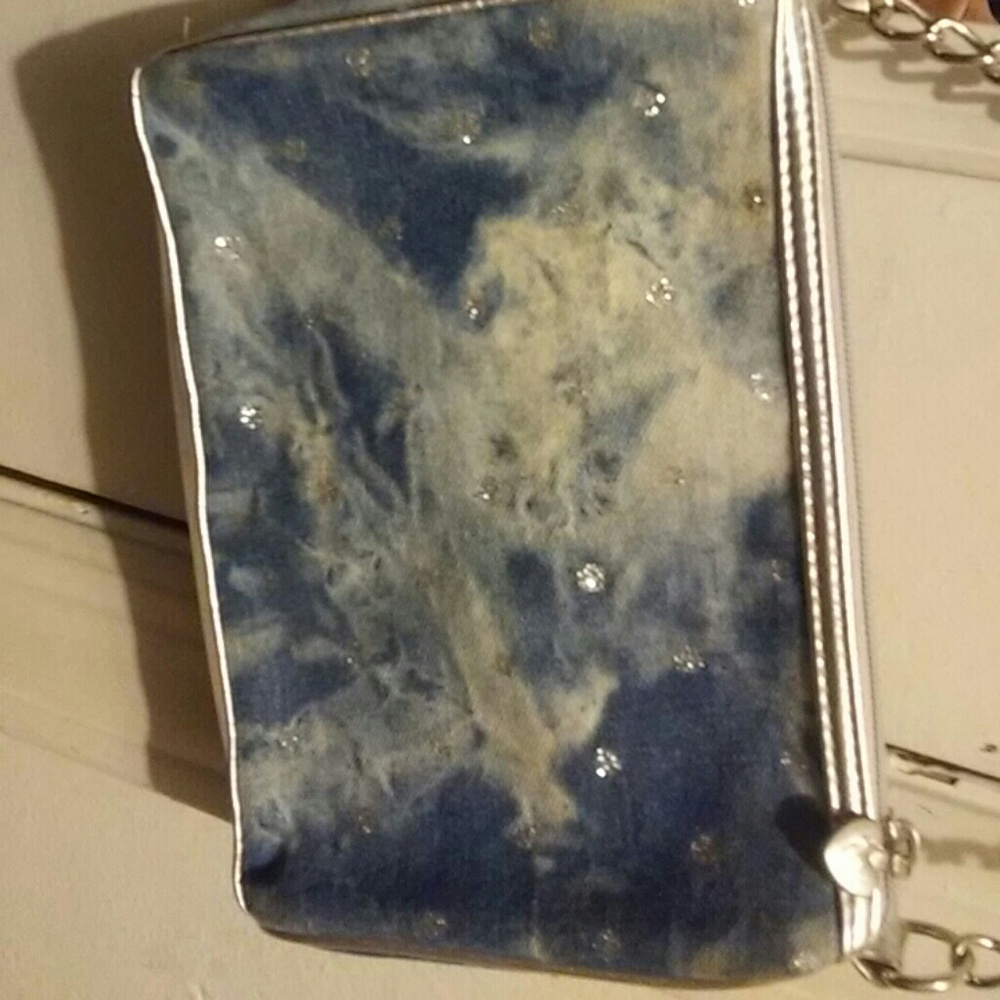 Justice Purse - Picture 2 of 2